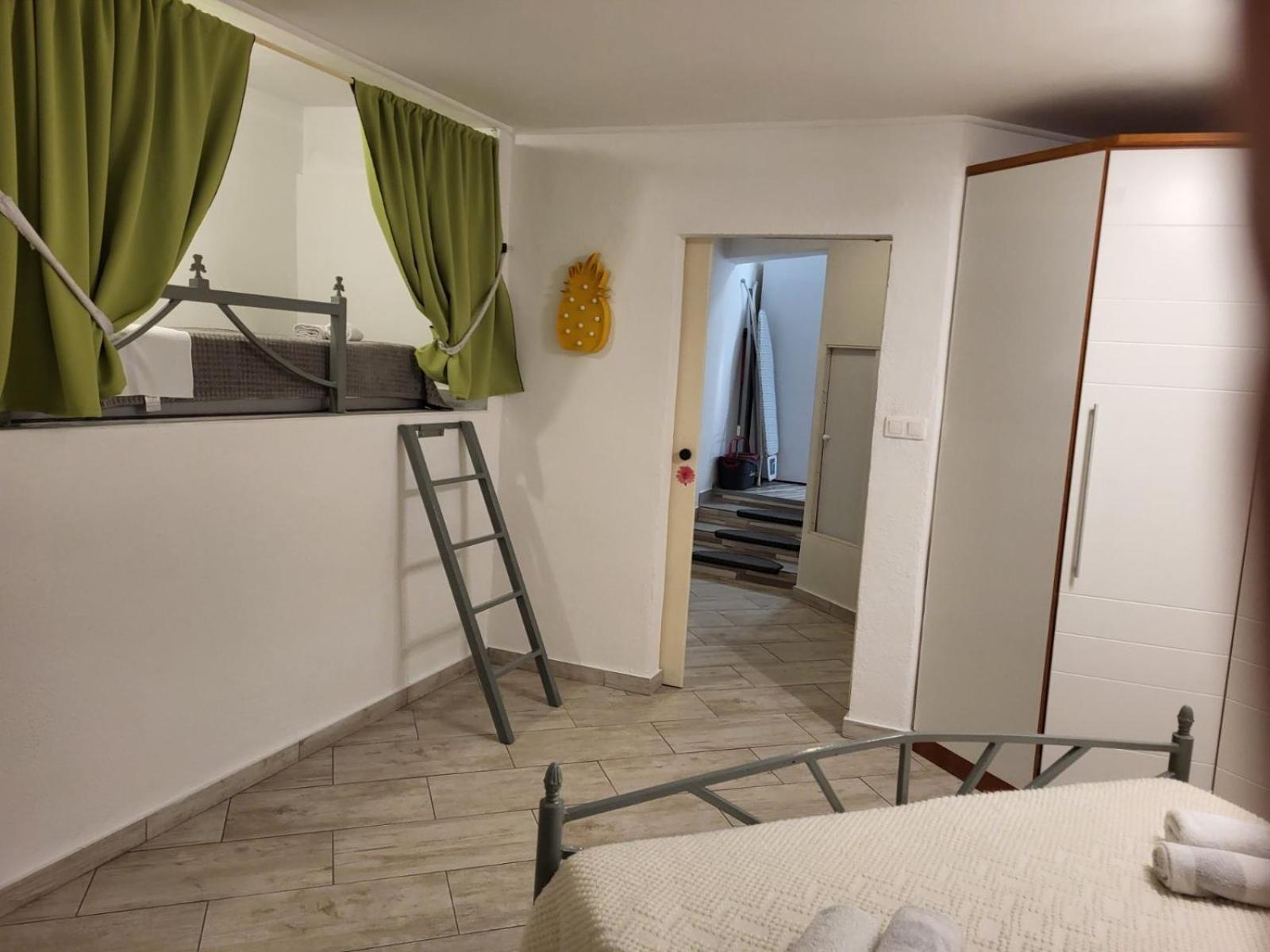 Holiday House With A Parking Space Novi Vinodolski - 17533 Quarto foto